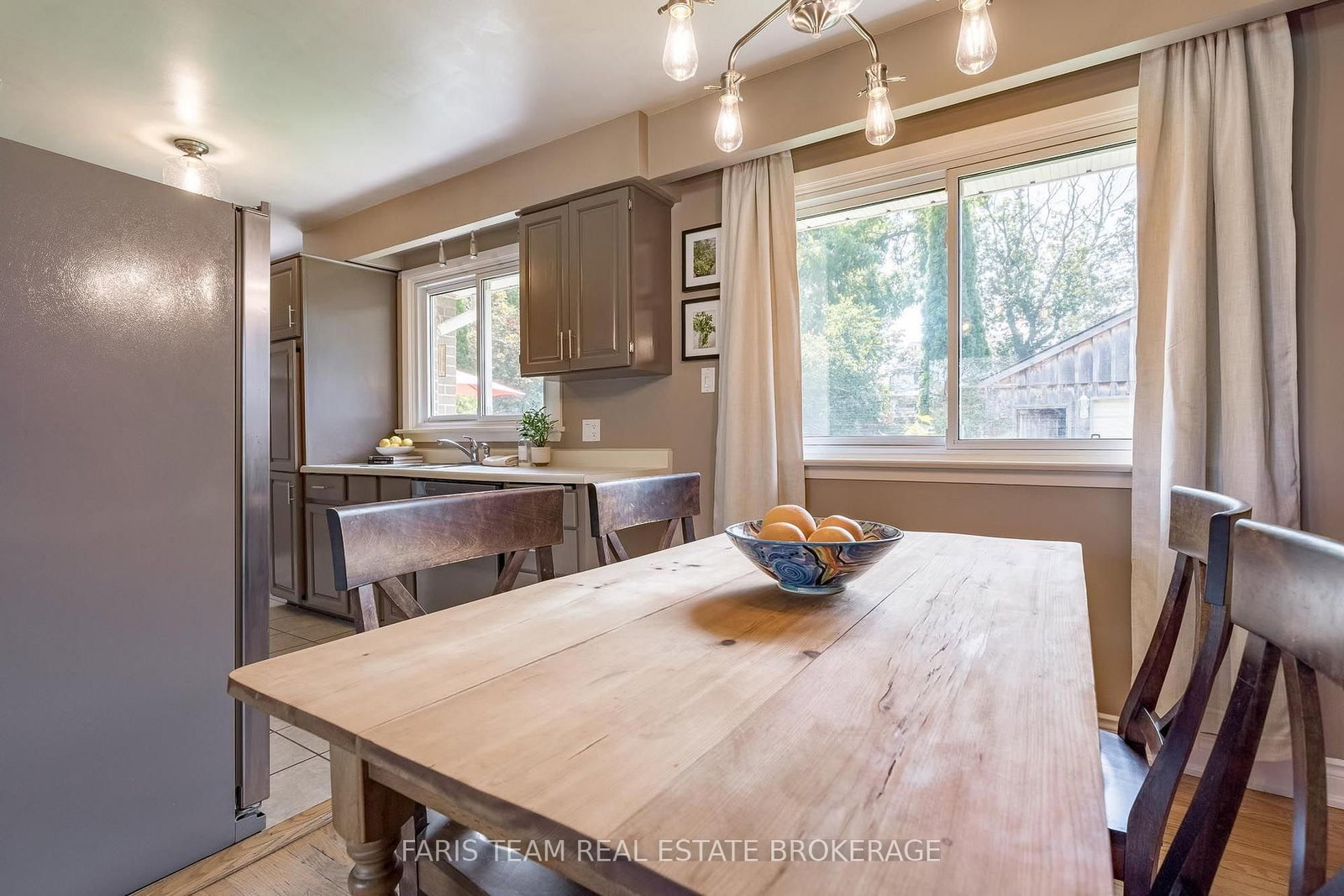 89 Steel Street • Barrie, ON photo 10
