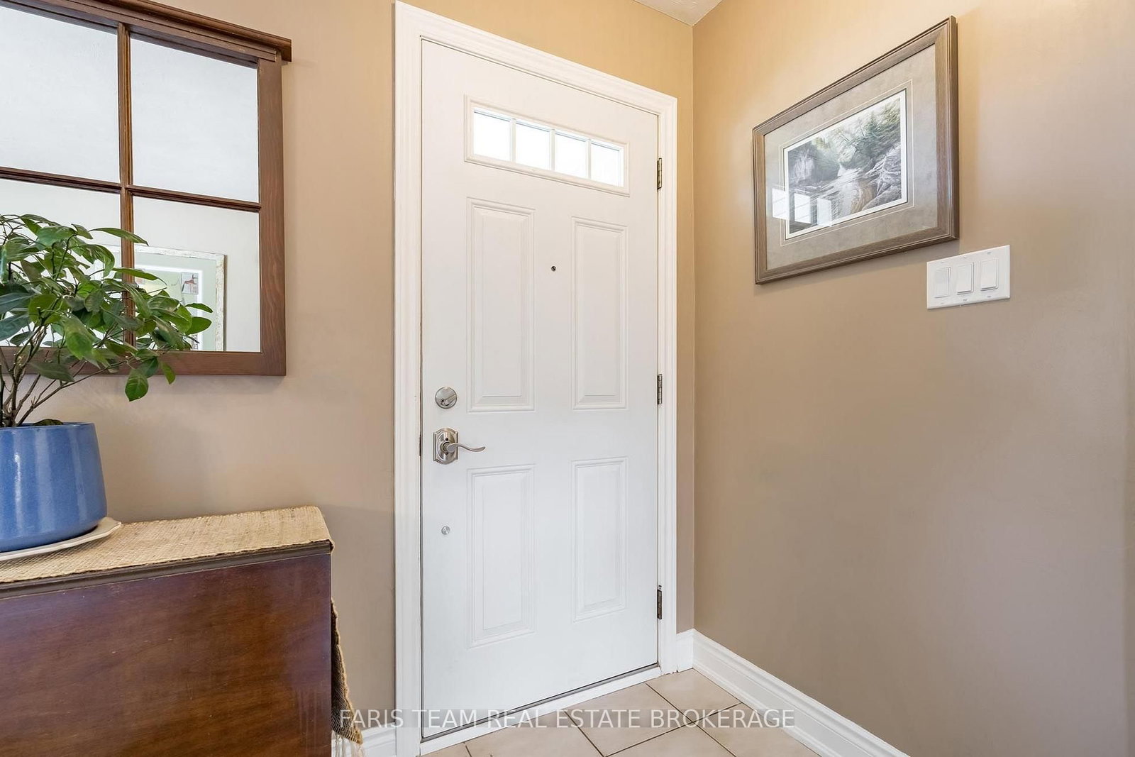 89 Steel Street • Barrie, ON photo 4