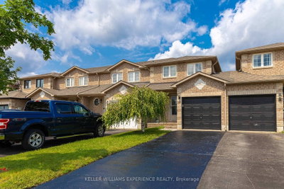 12 Monarchy Street • Barrie, ON photo 2