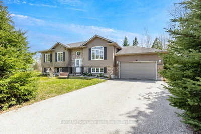 45 William Avenue • Wasaga Beach, ON photo 2