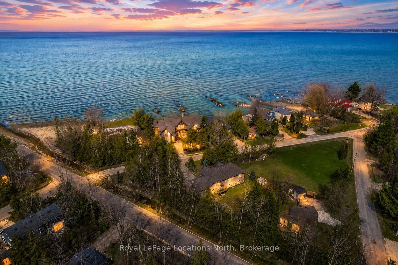 45 William Avenue • Wasaga Beach, ON photo 3