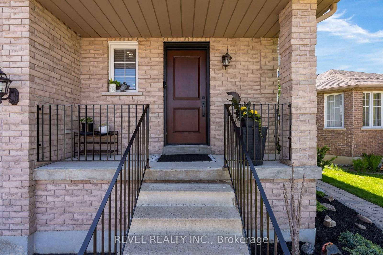 69 Stephanie Lane • Barrie, ON photo 5