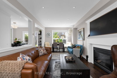 69 Stephanie Lane • Barrie, ON photo 9