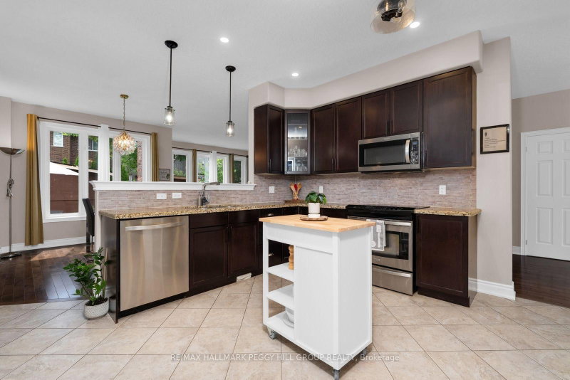 77 Graihawk Drive