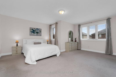 77 Graihawk Drive • Barrie, ON photo 8