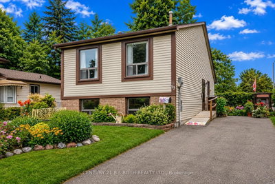 53 Mowat Crescent