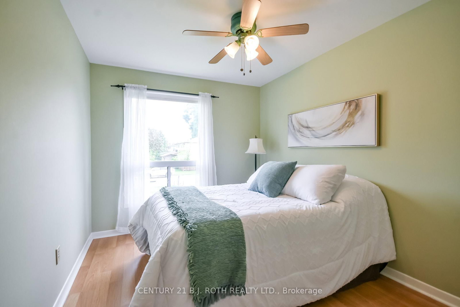 53 Mowat Crescent • Barrie, ON photo 18