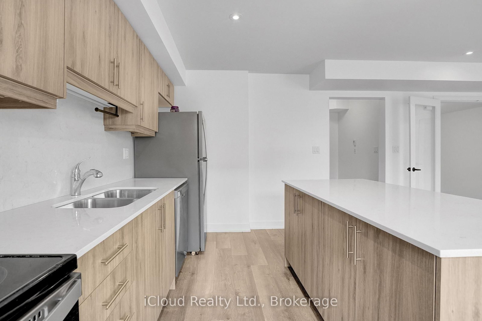 35 Wagon Lane • Barrie, ON photo 19