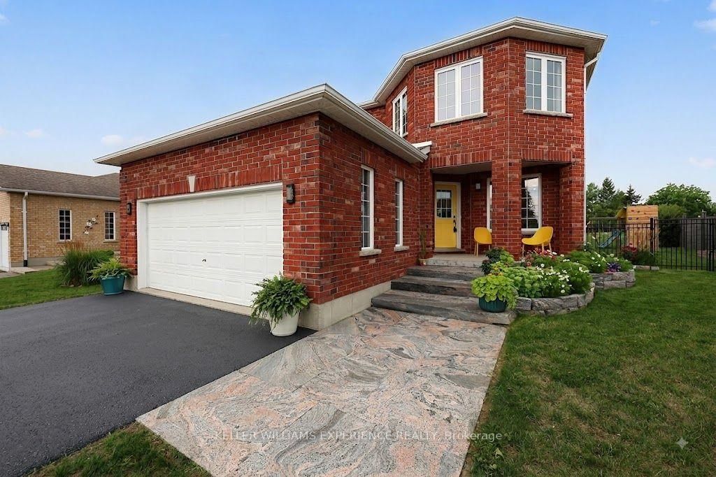 30 Nash Avenue • Springwater, ON photo 4