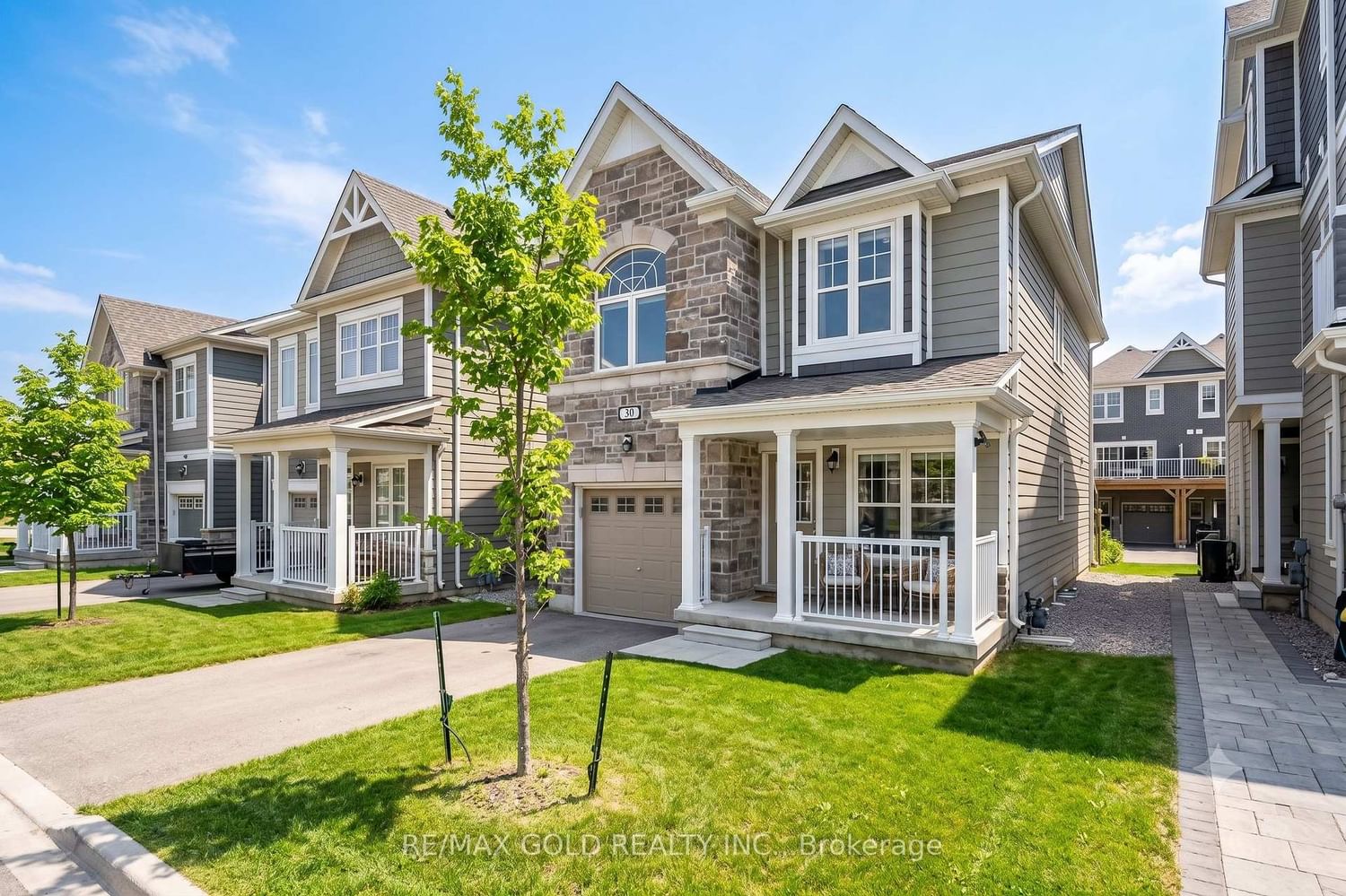 30 Hills Thistle Drive photo 3