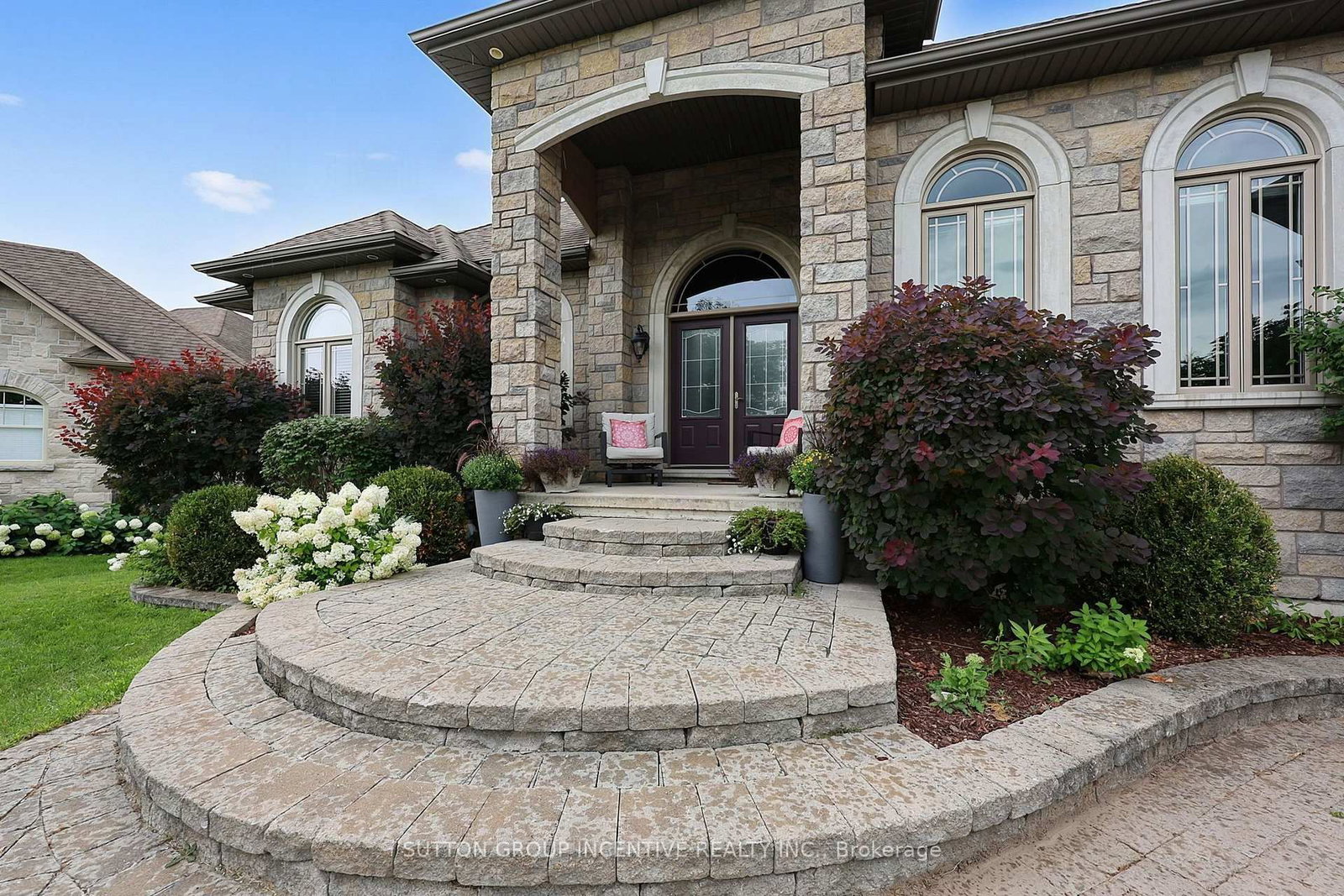 18 Lloyd Cook Drive W • Springwater, ON photo 11