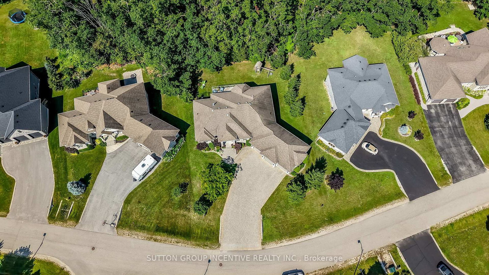 18 Lloyd Cook Drive W • Springwater, ON photo 5