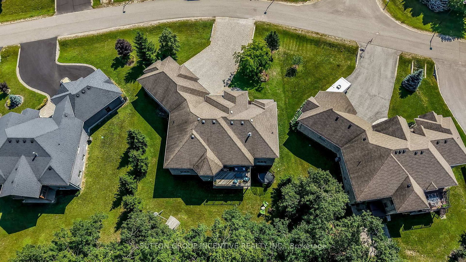 18 Lloyd Cook Drive W • Springwater, ON photo 6