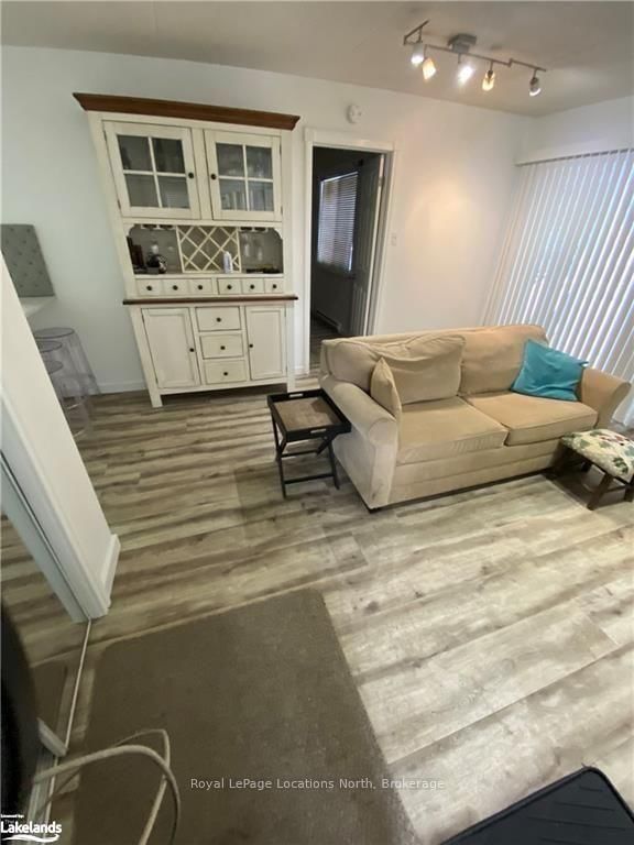12 - 15 Dawson Drive