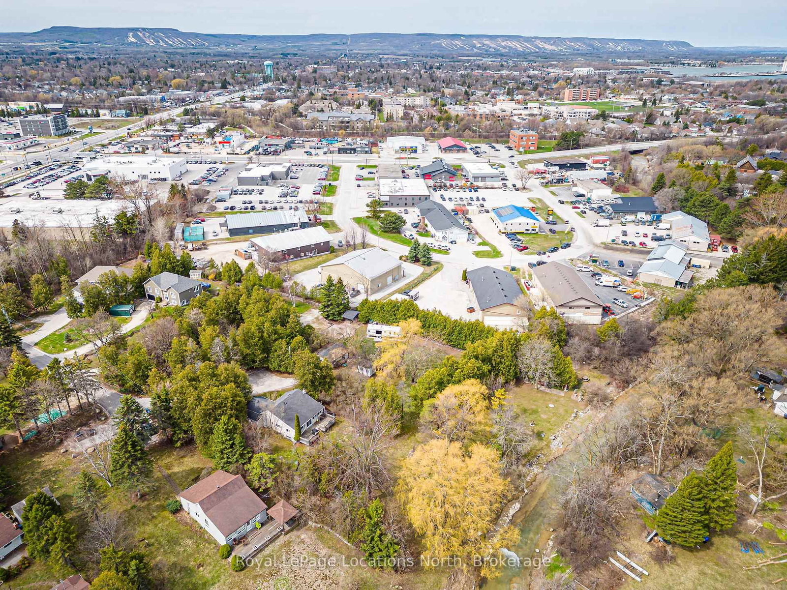 21 Eva Crescent • Collingwood, ON photo 37