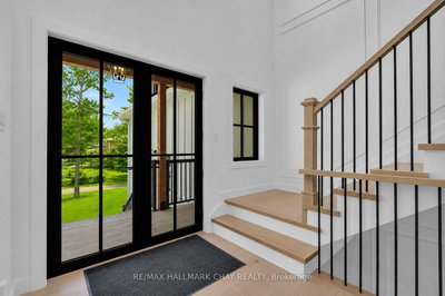 25 Heatherwood Drive • Springwater, ON photo 8