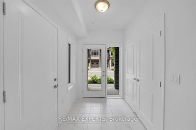 57 Wyn Wood Lane • Orillia, ON photo 4