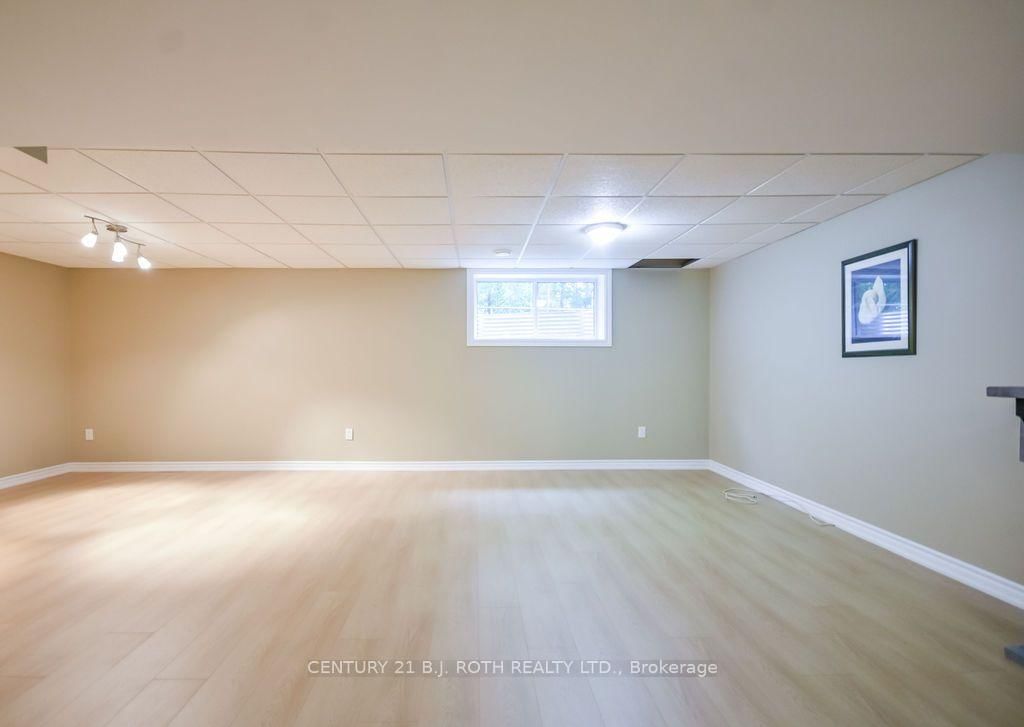 318 LITTLE Avenue • #27 • Barrie, ON photo 28