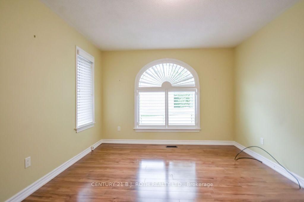 318 LITTLE Avenue • #27 • Barrie, ON photo 9
