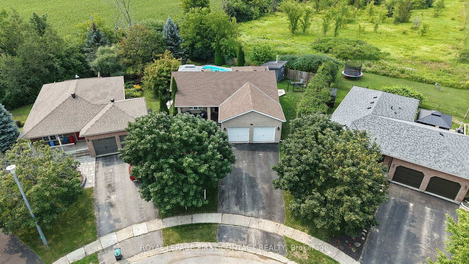 14 HUNTER Court • Springwater, ON photo 36