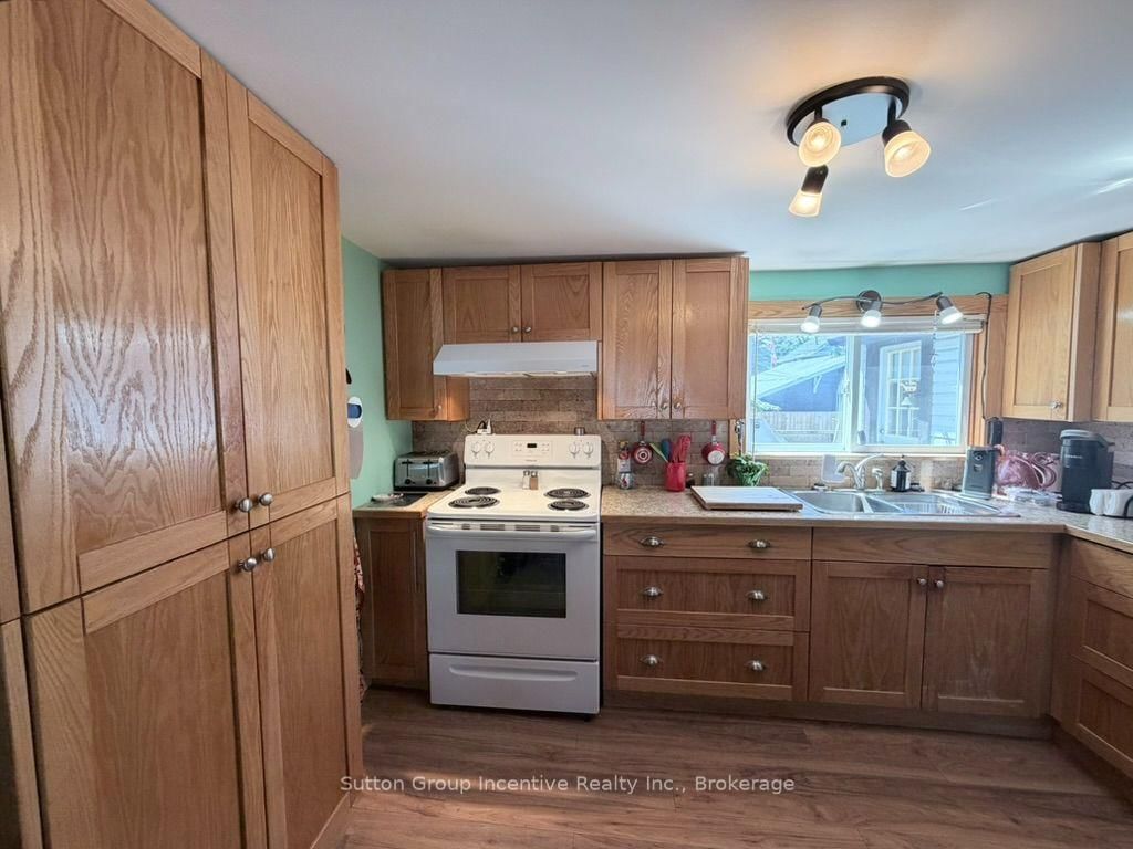 341 Saint Jean Street • Orillia, ON photo 9