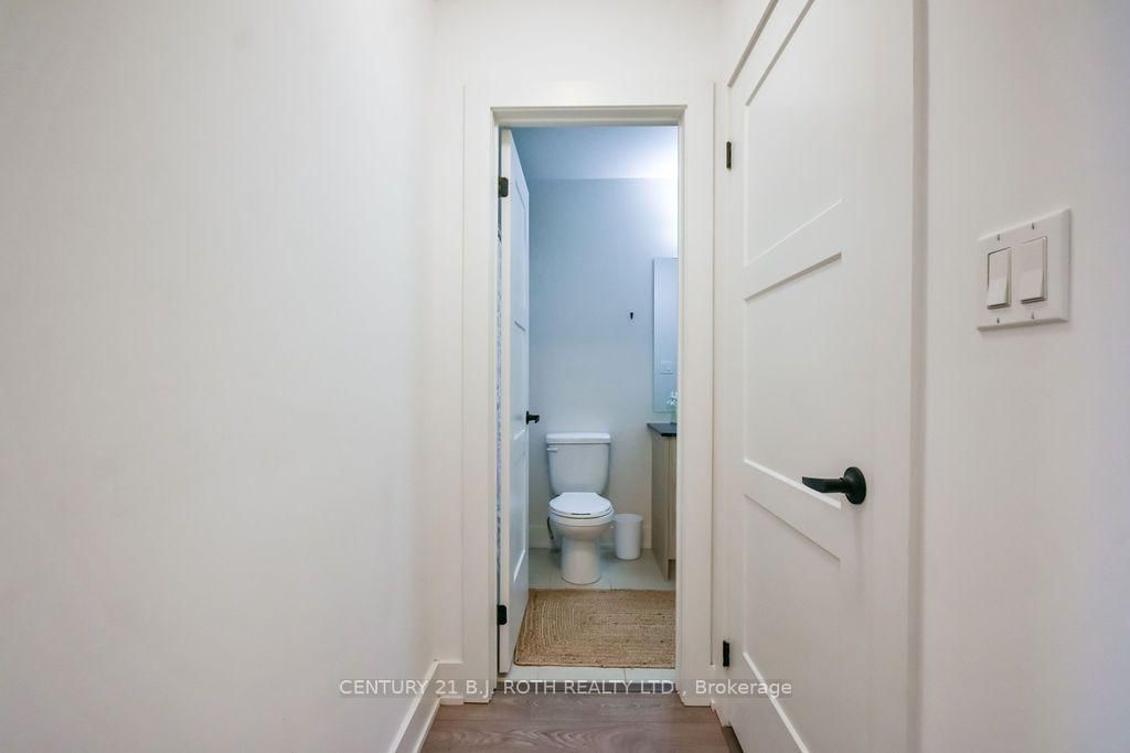 35 Pumpkin Corner Crescent • Barrie, ON photo 24