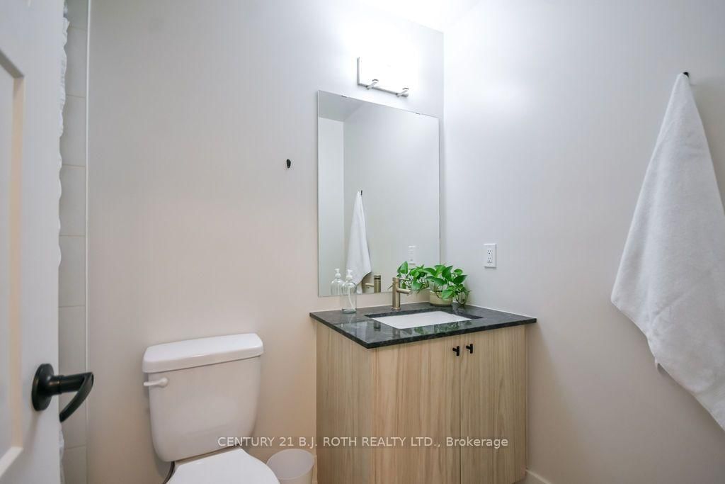 35 Pumpkin Corner Crescent • Barrie, ON photo 25