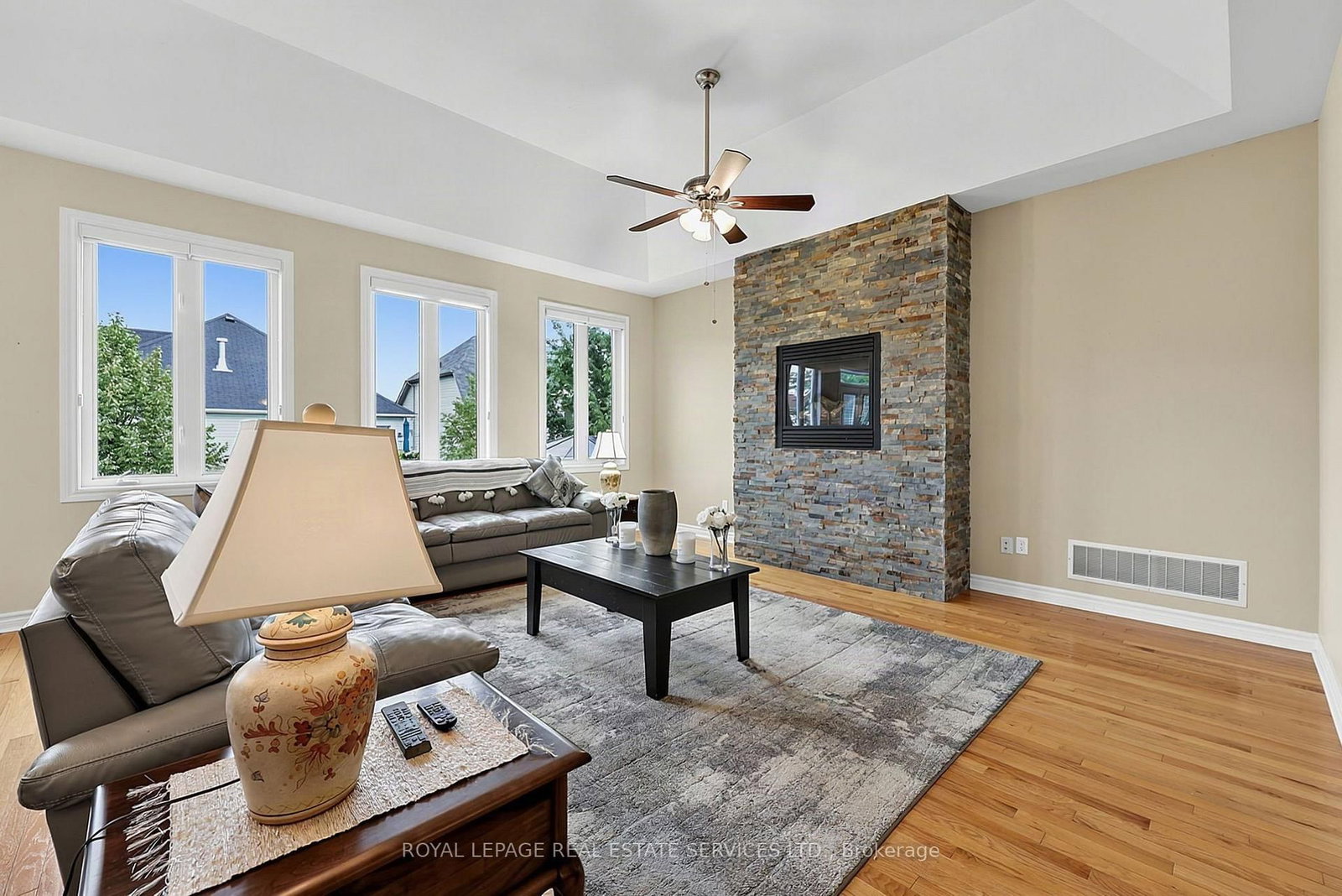 17 LEEWARD Circle • Wasaga Beach, ON photo 15