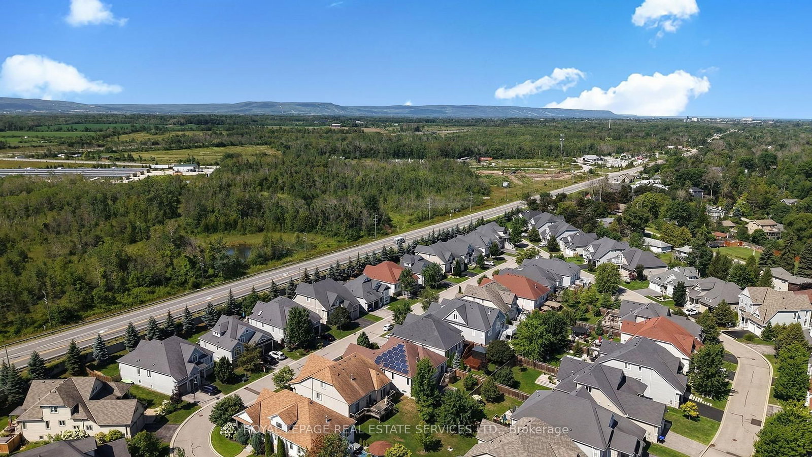 17 LEEWARD Circle • Wasaga Beach, ON photo 38