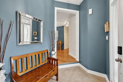 17 LEEWARD Circle • Wasaga Beach, ON photo 4