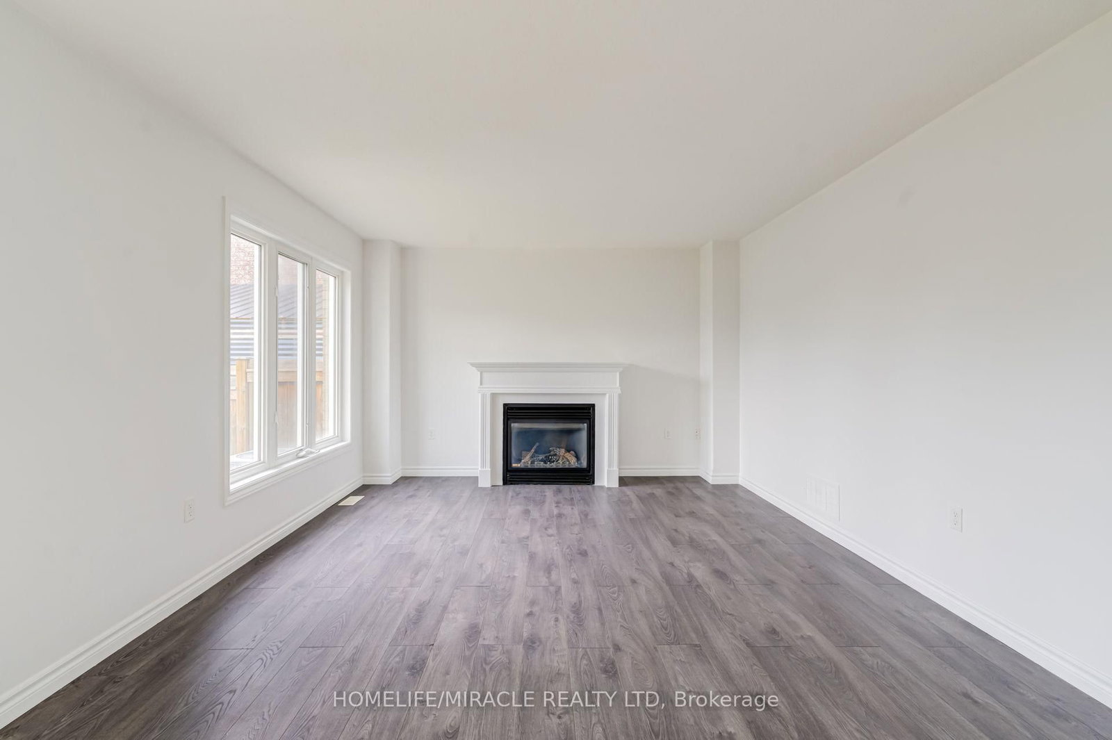 7 Empire Drive • Barrie, ON photo 12