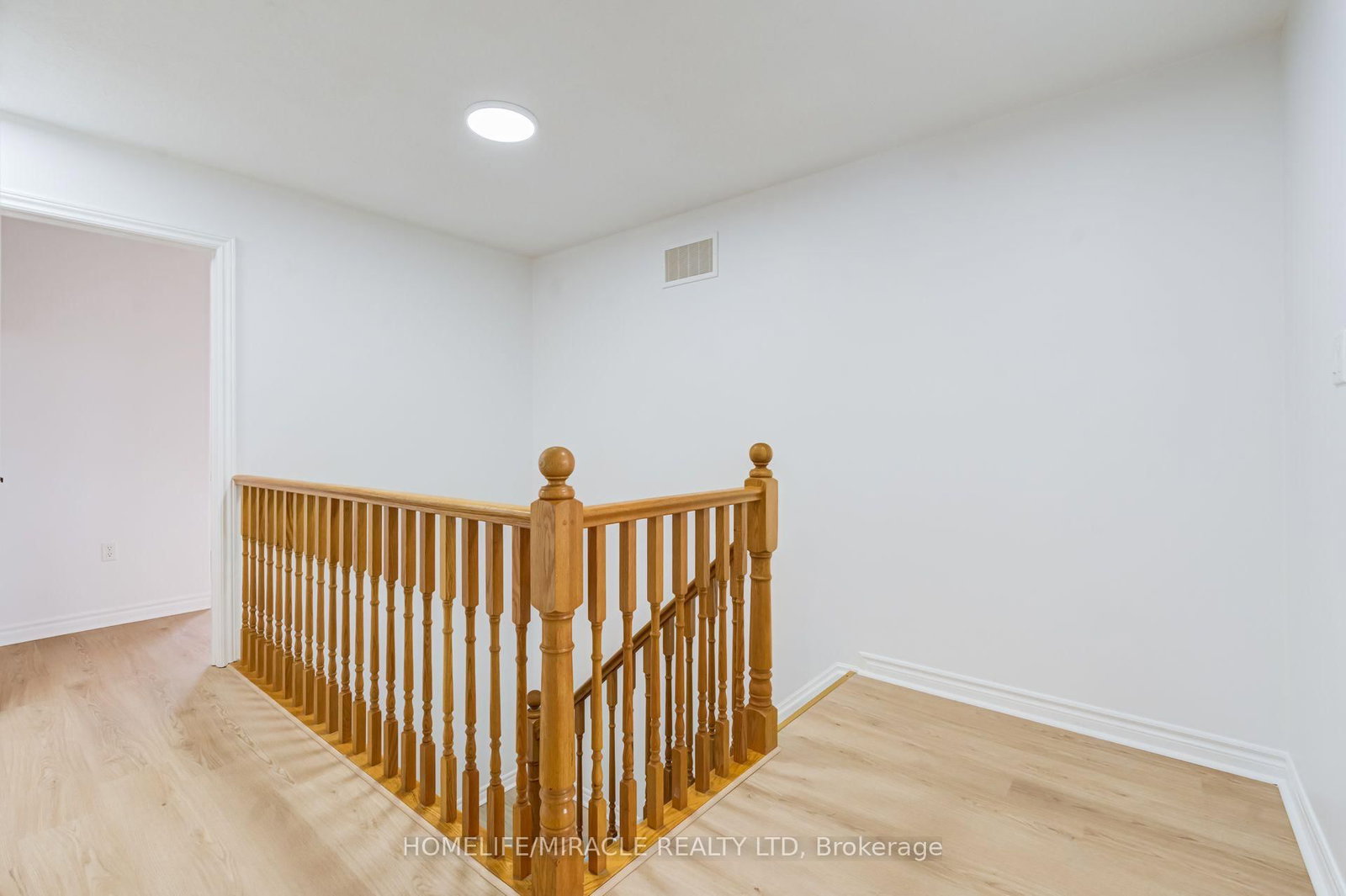 7 Empire Drive • Barrie, ON photo 15