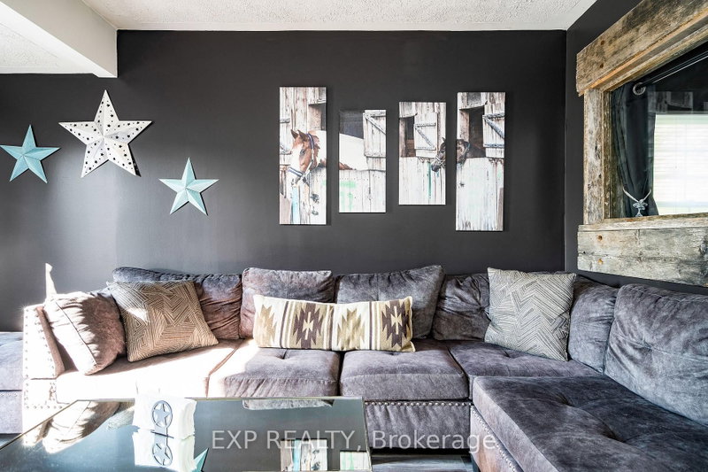 27 Sunnidale Road S