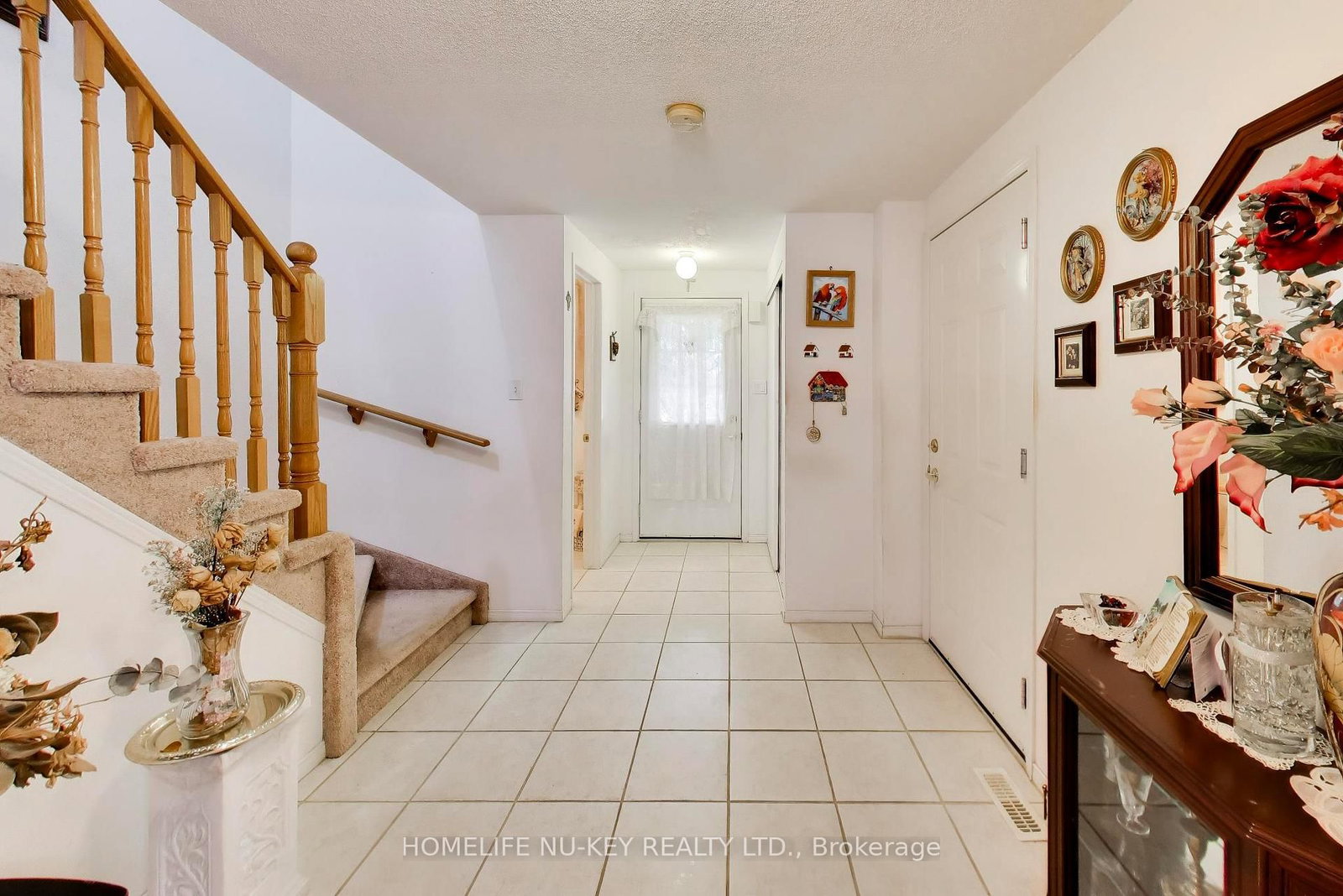 103 Dunsmore Lane • Barrie, ON photo 6