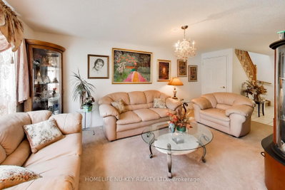 103 Dunsmore Lane • Barrie, ON photo 8