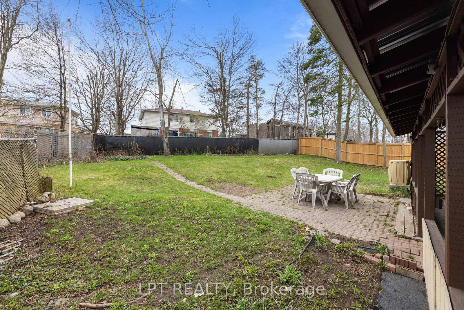 55H Chaucer Crescent • Barrie, ON photo 25
