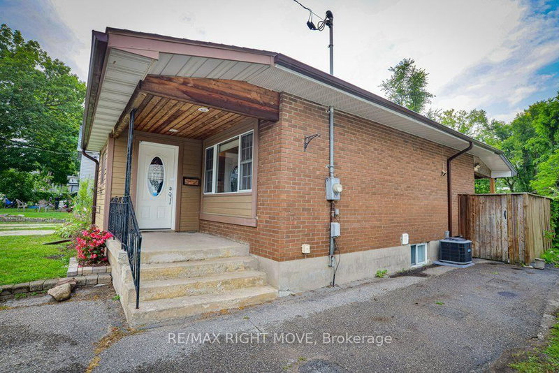 238 Mary Street