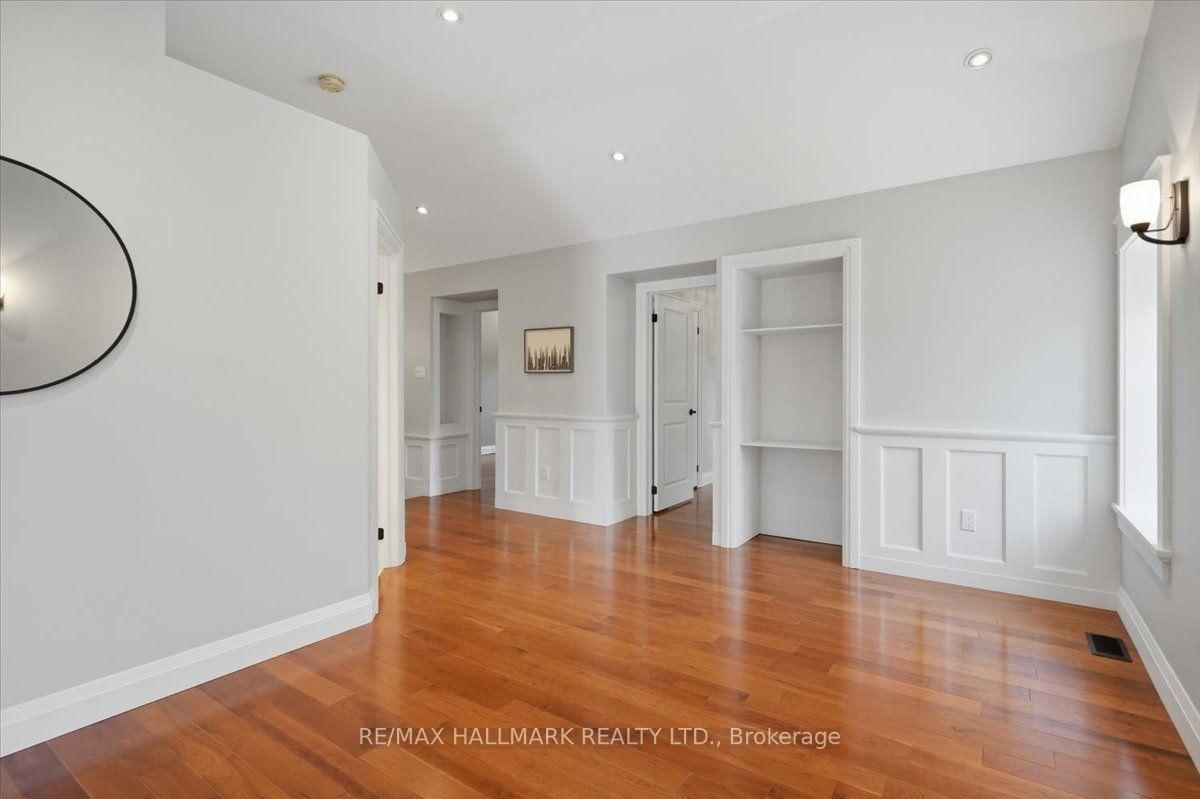105 Duckworth Street • Barrie, ON photo 29