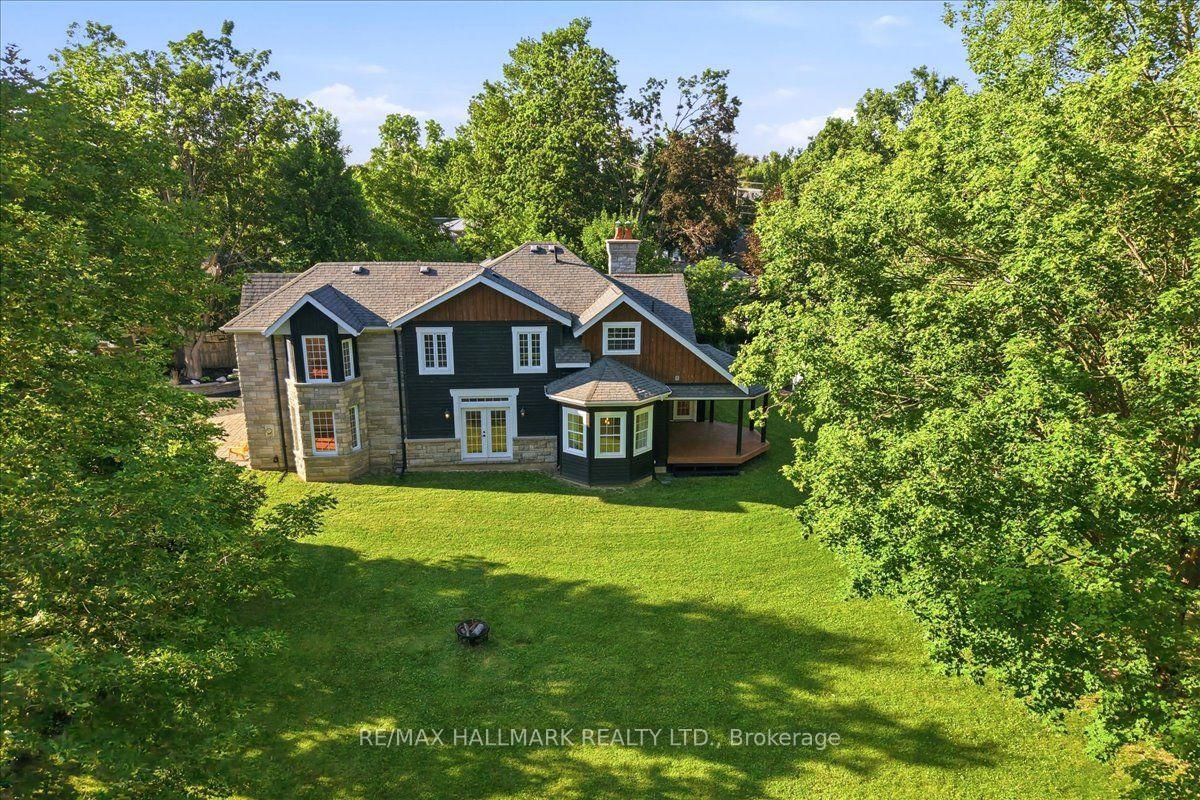 105 Duckworth Street • Barrie, ON photo 38