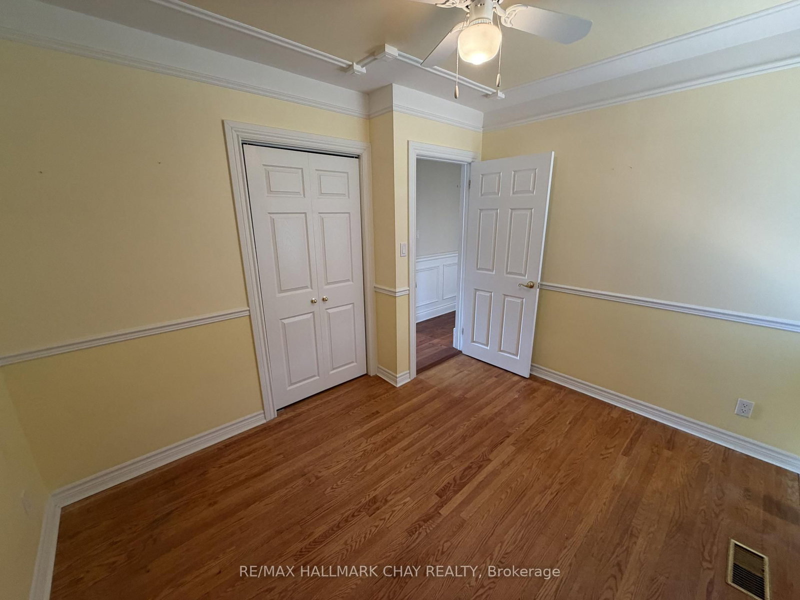 426 Highland Avenue • Orillia, ON photo 11