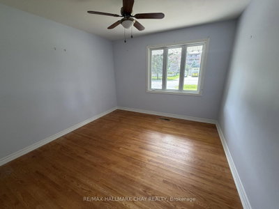 426 Highland Avenue • Orillia, ON photo 8
