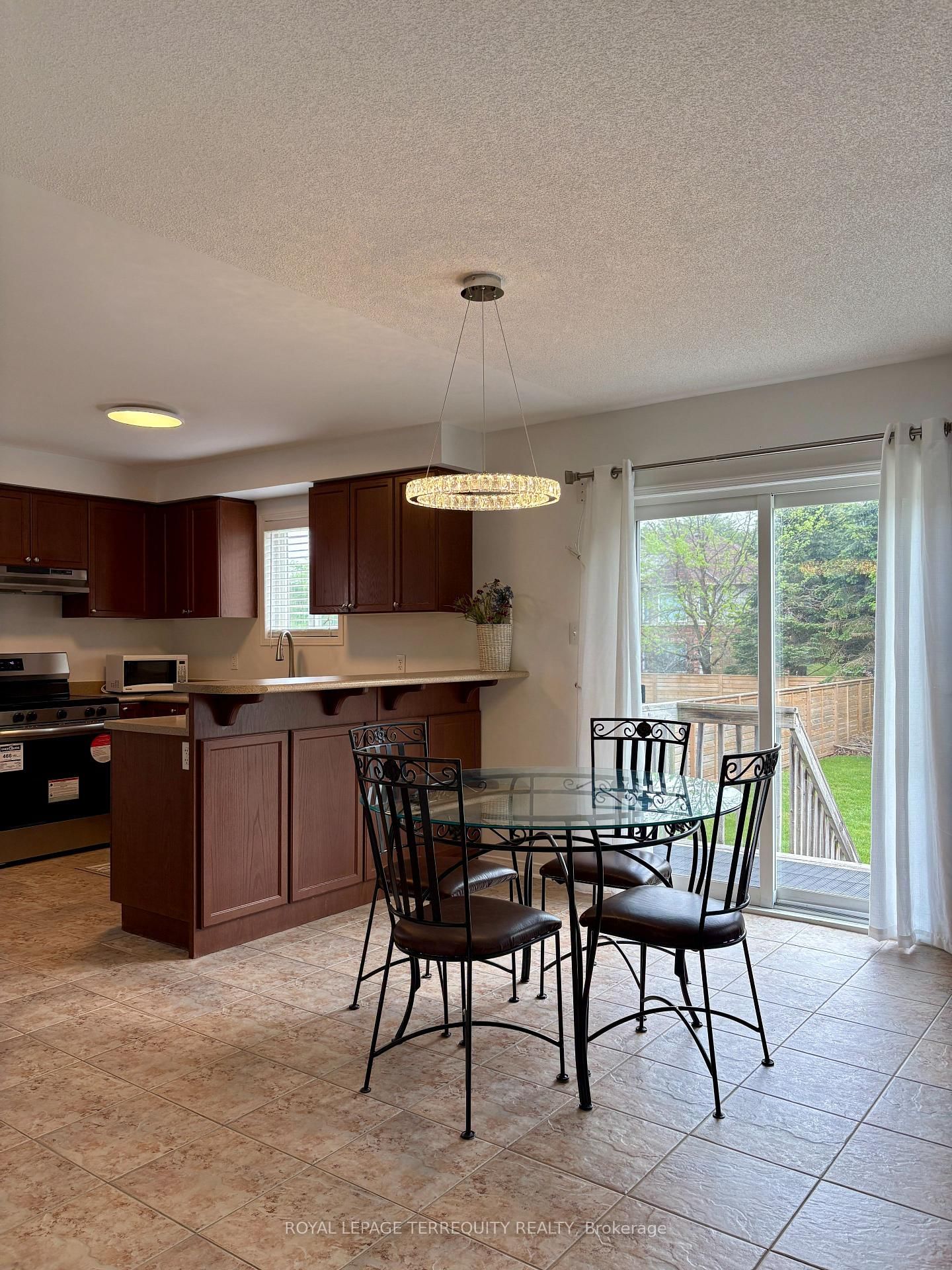 55 Regina Boulevard, Wasaga Beach 4