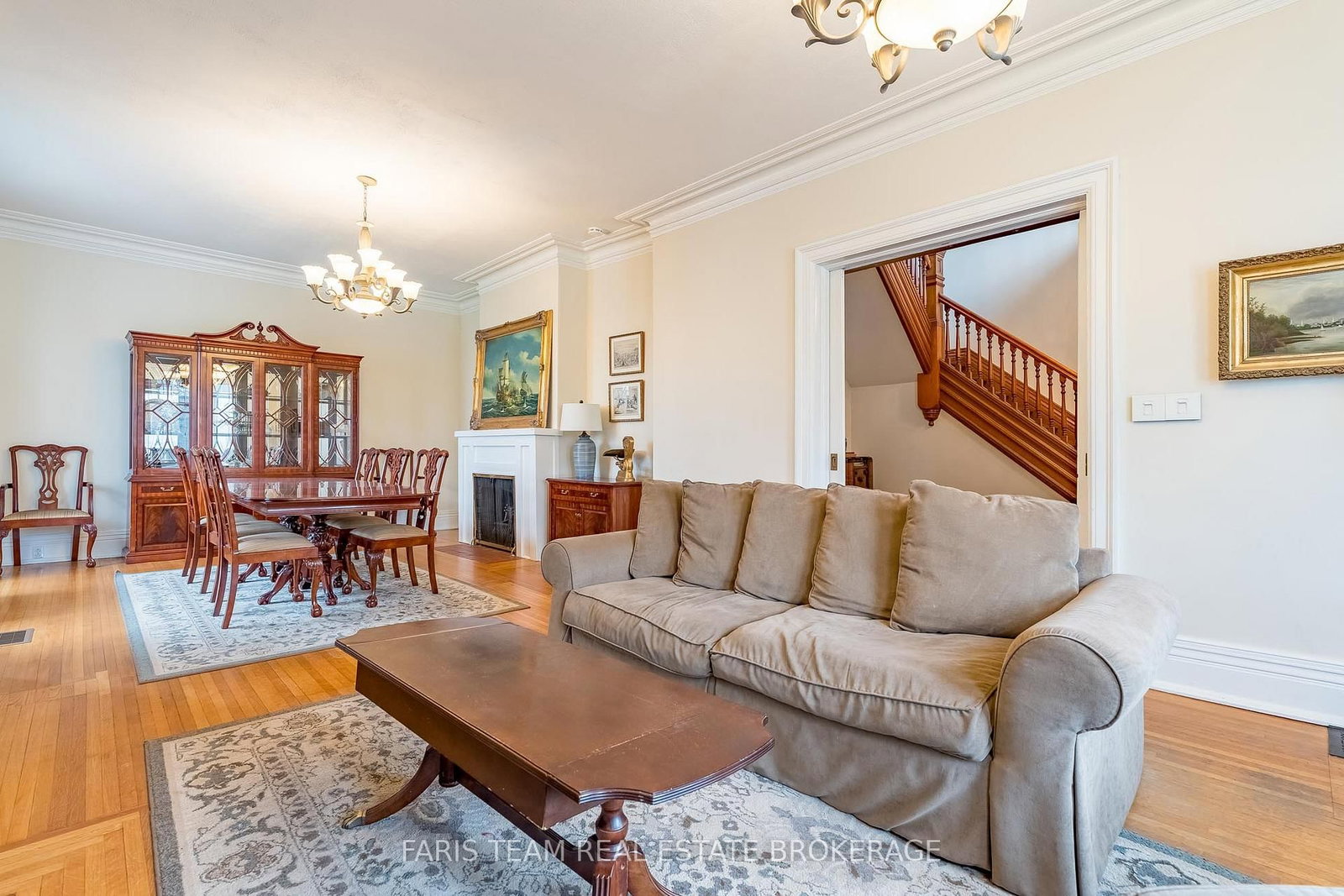 23 Yonge Street S • Springwater, ON photo 10