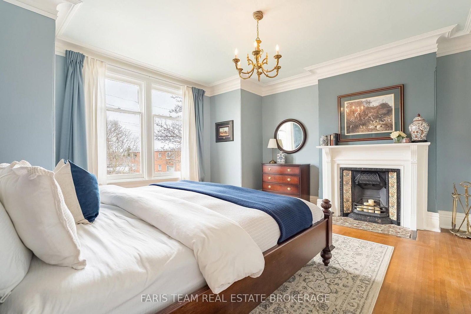23 Yonge Street S • Springwater, ON photo 16