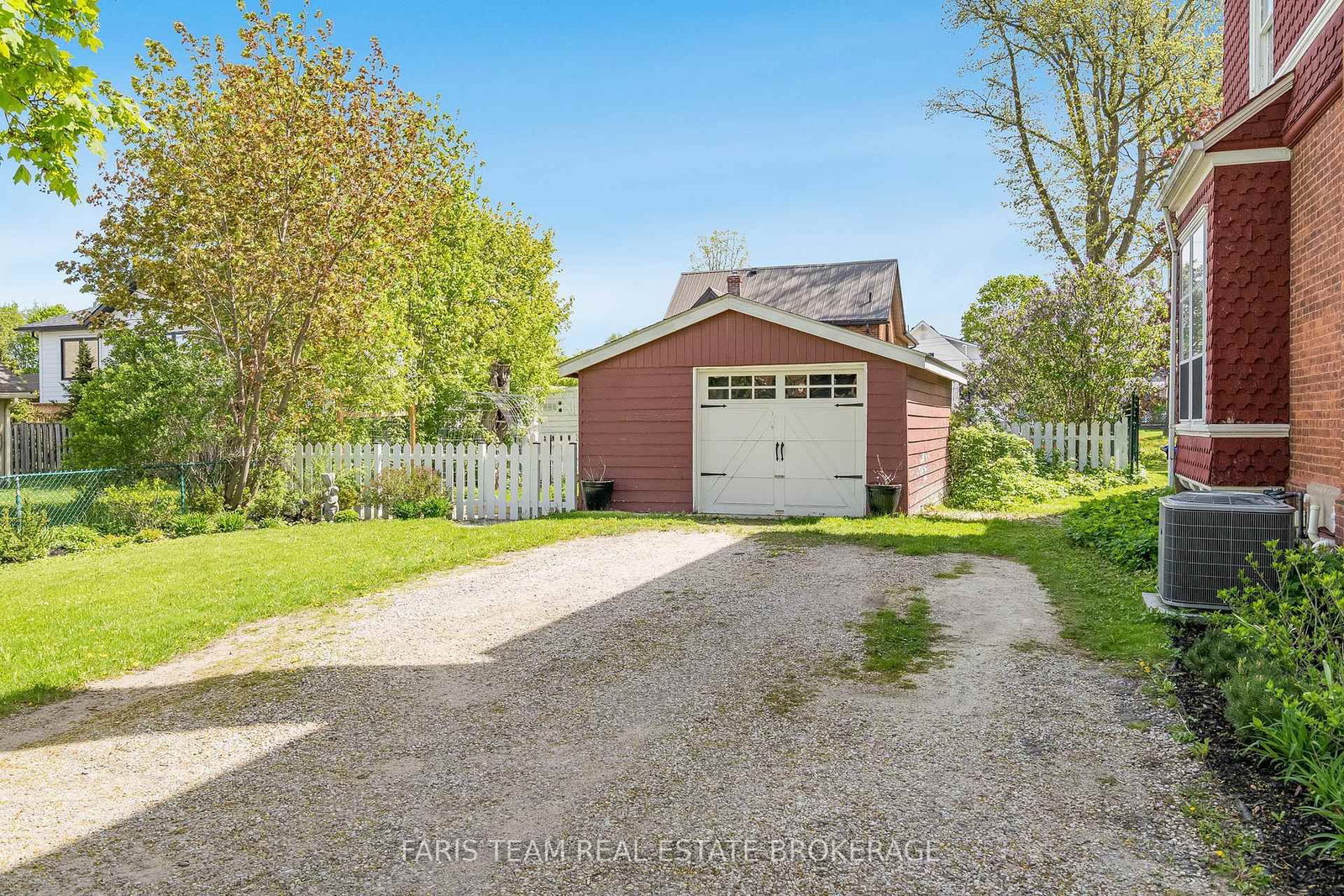 23 Yonge Street S • Springwater, ON photo 28