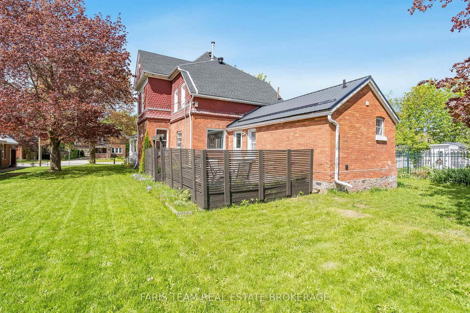23 Yonge Street S • Springwater, ON photo 29