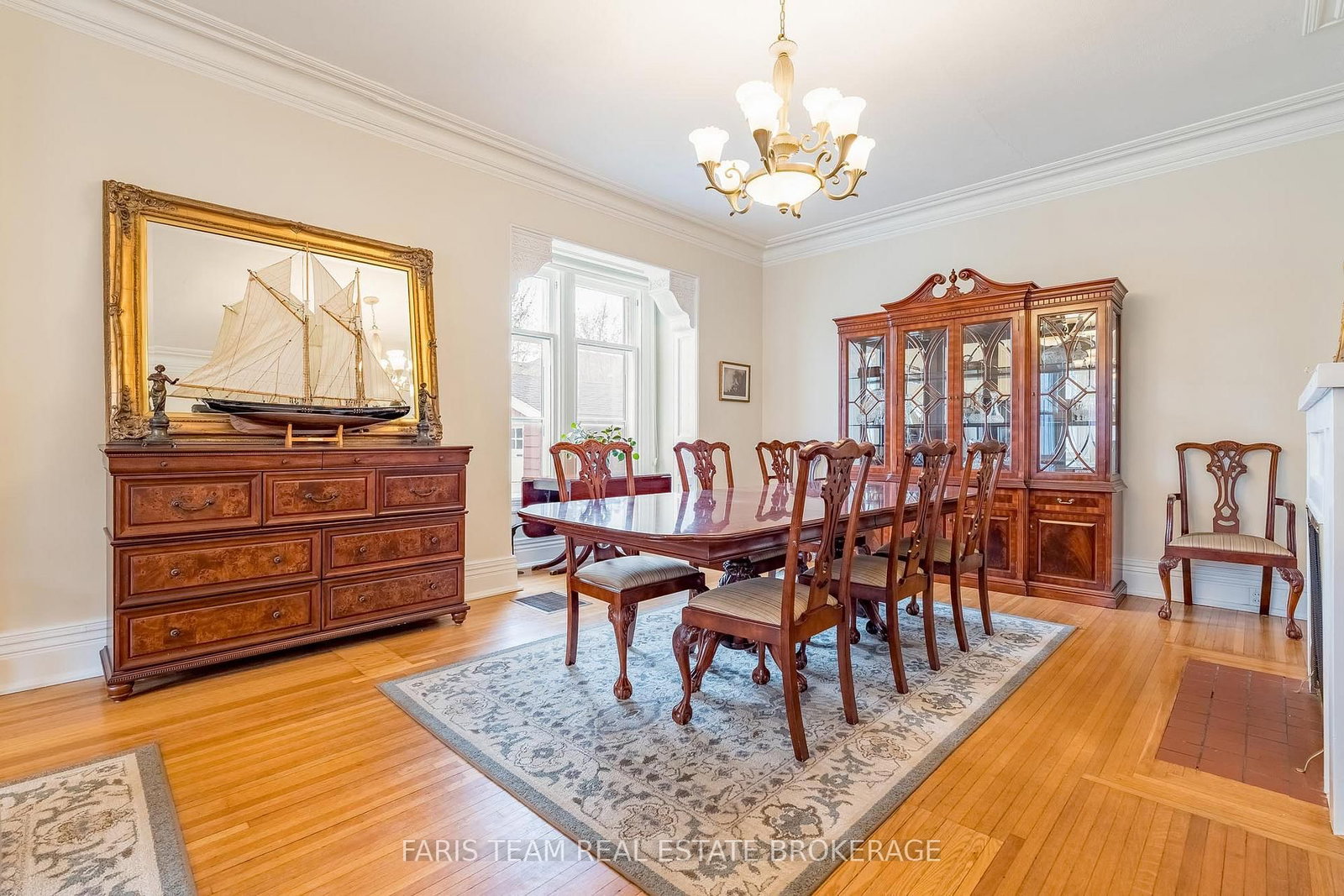 23 Yonge Street S • Springwater, ON photo 8