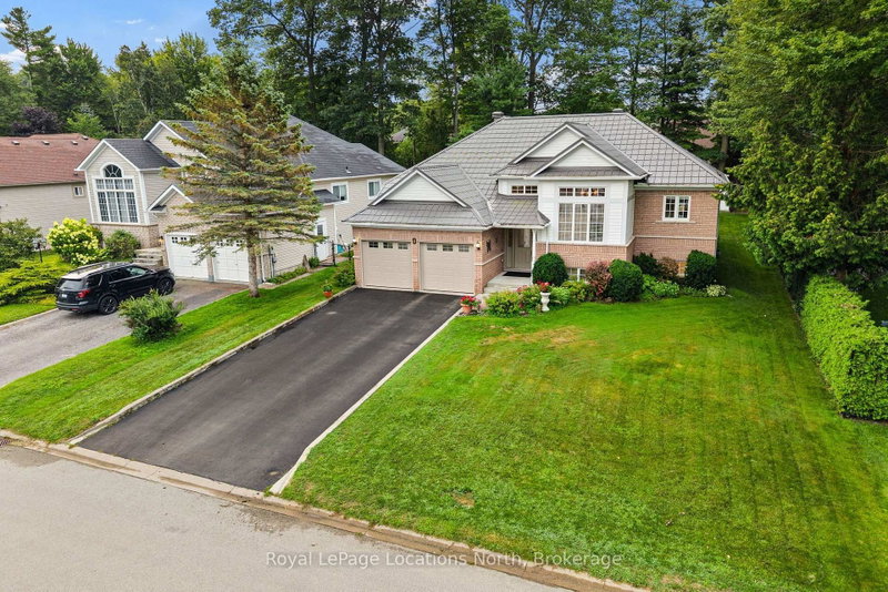 4 TRAILWOOD Place