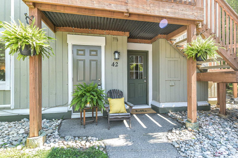 42 - 19 Dawson Drive