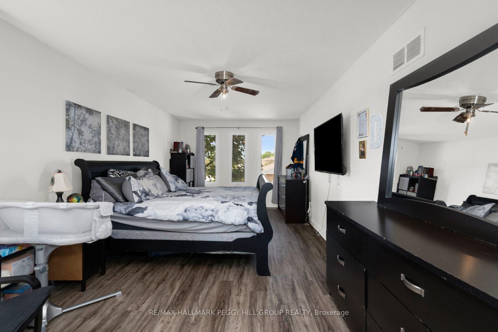 187 Johnson Street • Barrie, ON photo 9